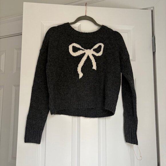 Jessica Simpson Coquette Grey Bow Sweater - Picture 1 of 4